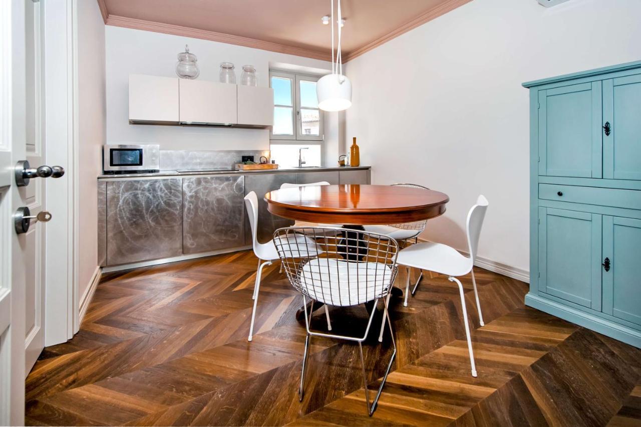 Campitelli Design Apartment 로비니 외부 사진